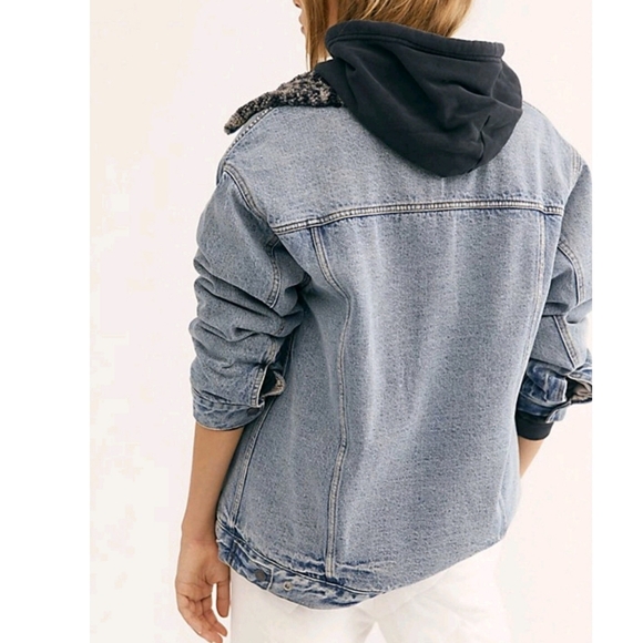 Free People We The Free Wild Ones Denim Sherpa Trucker Jacket - Picture 2 of 12